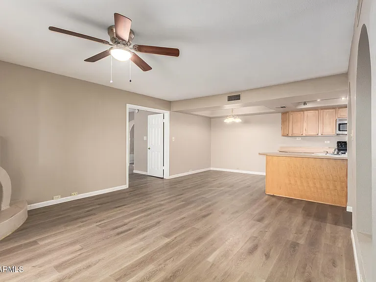 10410 N Cave Creek Rd #1011 — Photo 8