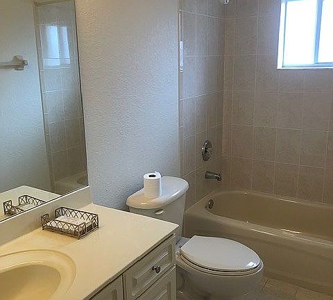 3rd image of 15059 SW 33rd Ter