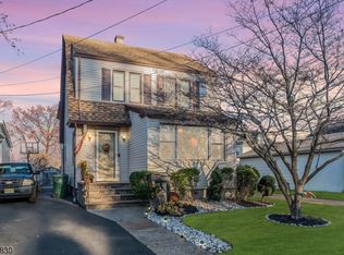814 Summit St, Linden, NJ 07036