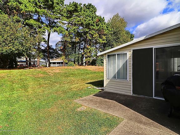 4th image of 80 Chesterfield Ln