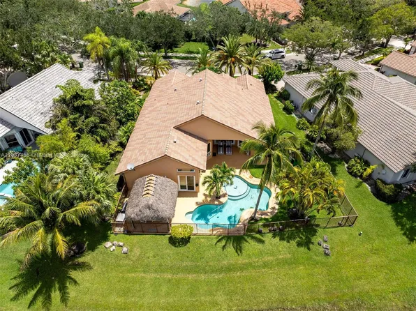 3043 Lakewood Dr, Fort Lauderdale, FL 33332