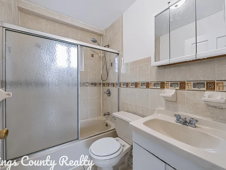 8914 S Conduit Ave #3A — Photo 7