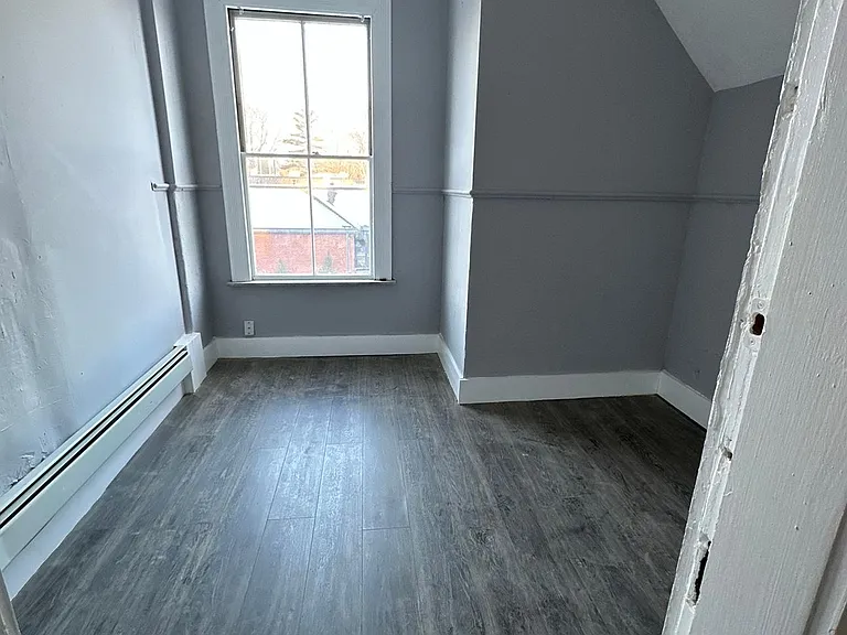 47 West St #4 — Photo 3