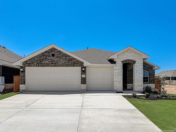3rd image of 621 Borchers Blvd