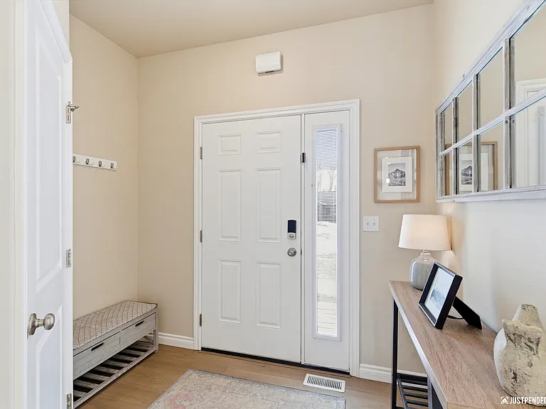 1494 E Hidden Ranch Loop — Photo 2