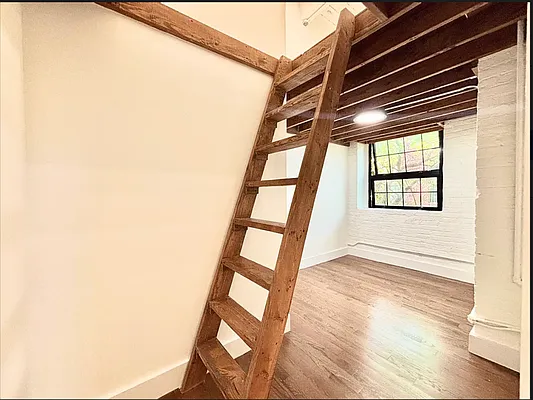 Rented by Carnegie Management Inc | media 10