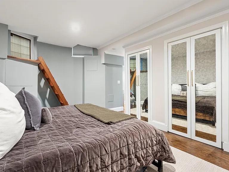 34 Lawrence St #2 — Photo 11
