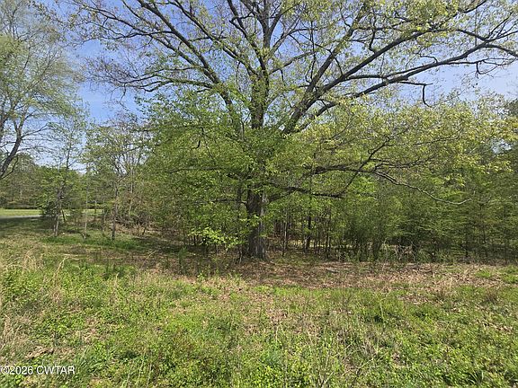 4th image of 633 Shaw Rd