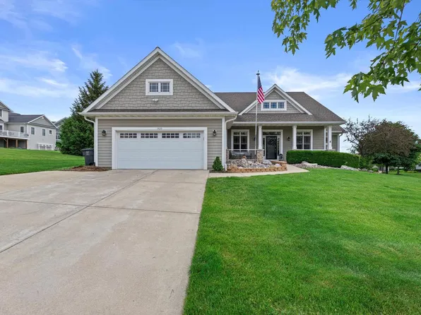 1425 Rock Ridge LANE, Lake Geneva, WI 53147