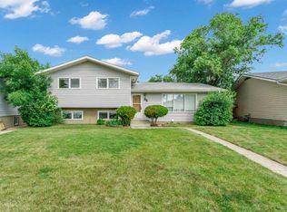 73 W Clark Cres SE, Medicine Hat, AB T1B 1S3