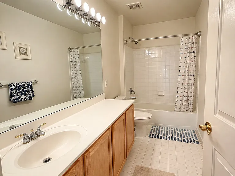 12443 Falconbridge Dr — Photo 7