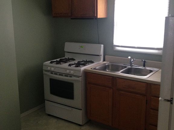 2nd image of 1536 Charles Ave