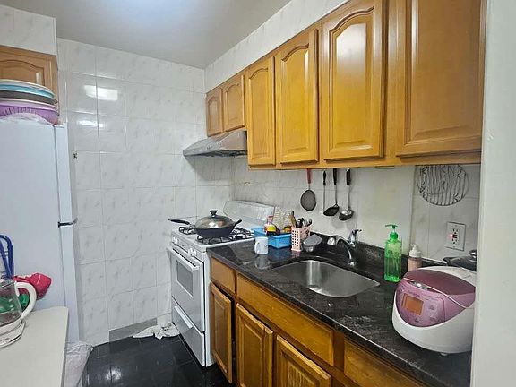 2nd image of 43-43 Kissena Blvd #302