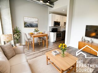 3853 N Broadway St #3, Chicago, IL 60613