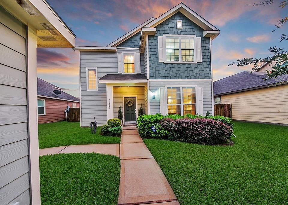 1st image of 10867 S Lake Mist Ln