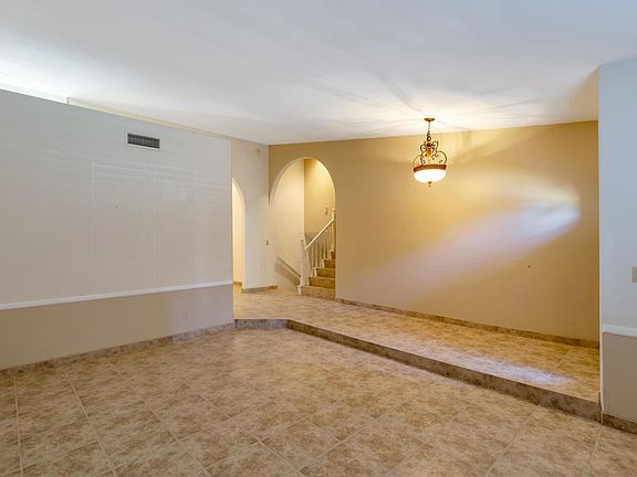 4th image of 5623 E Marilyn Rd