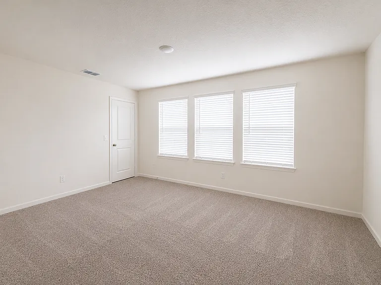 7602 Birch Pass — Photo 8