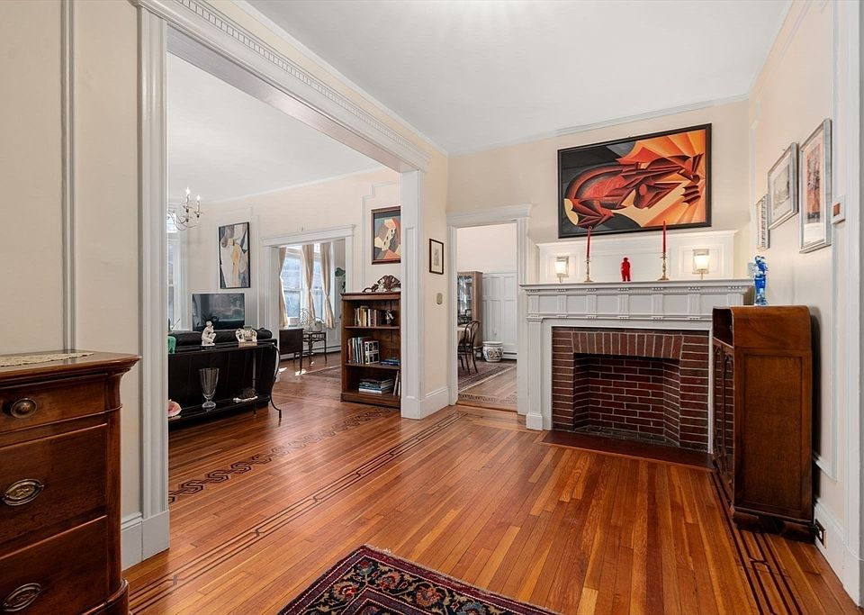 7 Parkman St #1, Brookline, MA 02446 | MLS #73491100 | Zillow