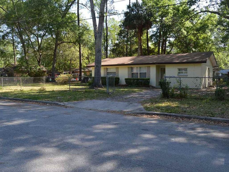 1st image of 1825 SE 49th Dr