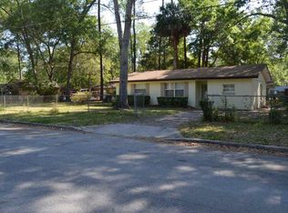1825 SE 49th Dr, Gainesville, FL 32641