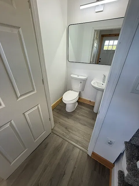 3 bed, 2352 sqft, $2,600 — Photo 3