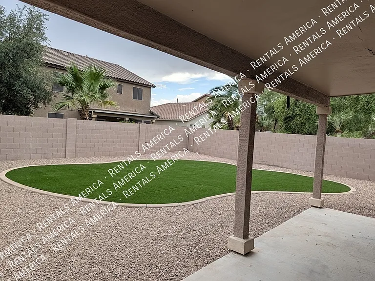 4563 E Oxford Ln — Photo 53