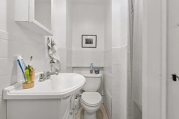 Bathroom, photo 3