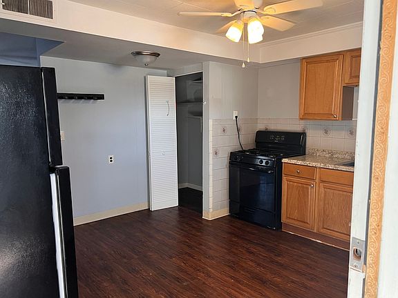 2nd image of 79 Browning Cir #9