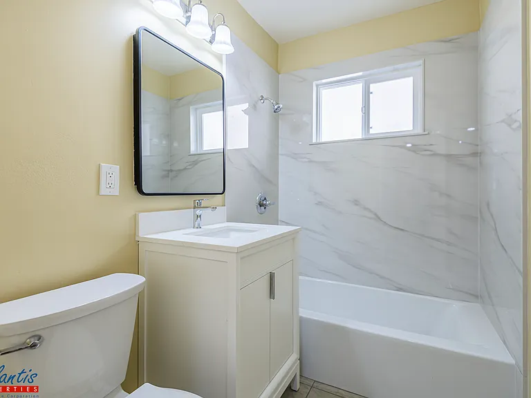 214 Washington St #2 — Photo 12