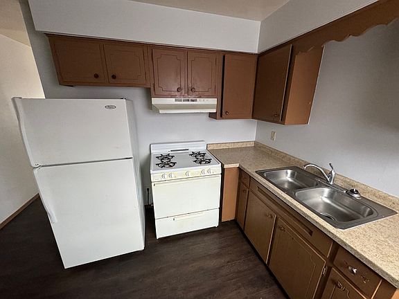 2nd image of 3108 Prial Ave APT 3
