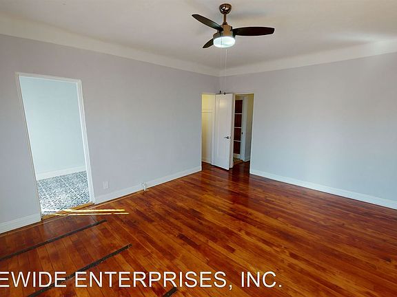 3rd image of 109 S Normandie Ave #202