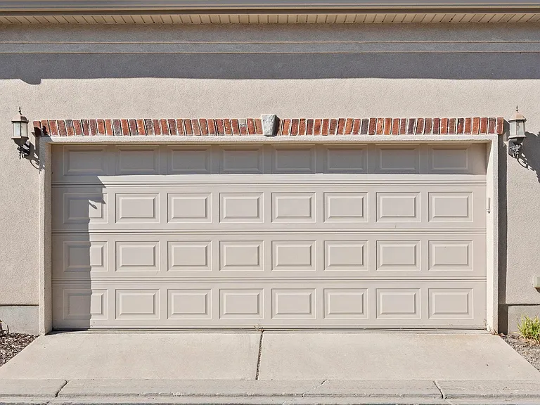 140 E Ace Ln — Photo 25