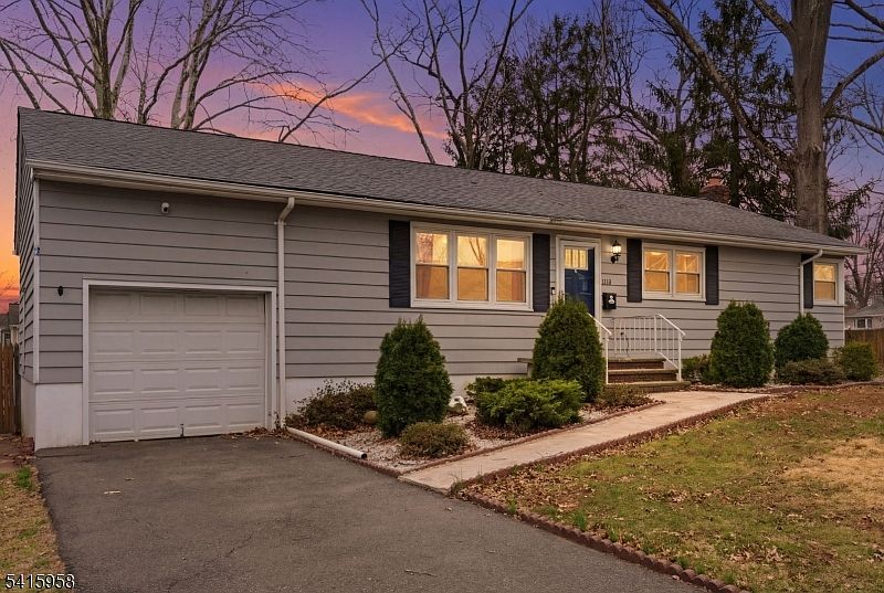 1st image of 1110 Elm Ter