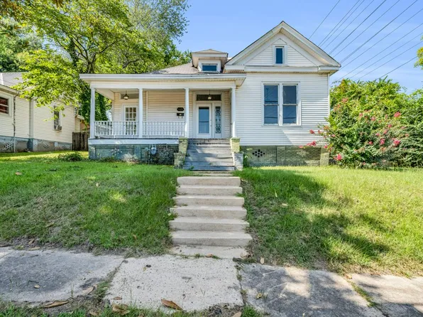 1425 College St, Columbus, MS 39701