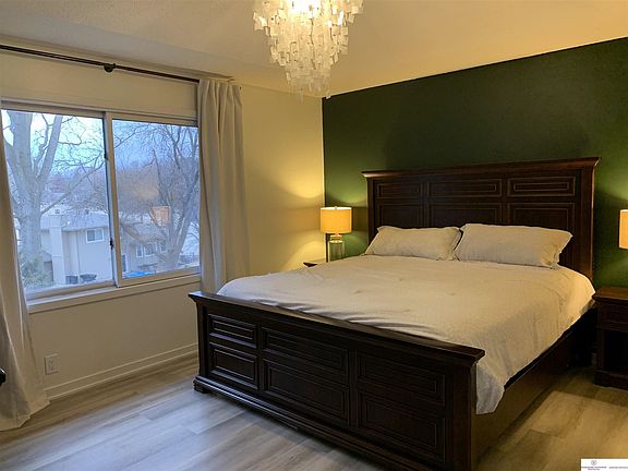 5th image of 618 S 153rd Cir