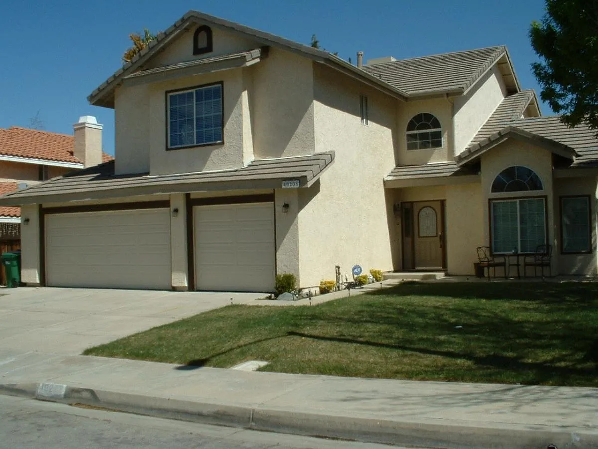 Vicker Way, Palmdale — Photo 1