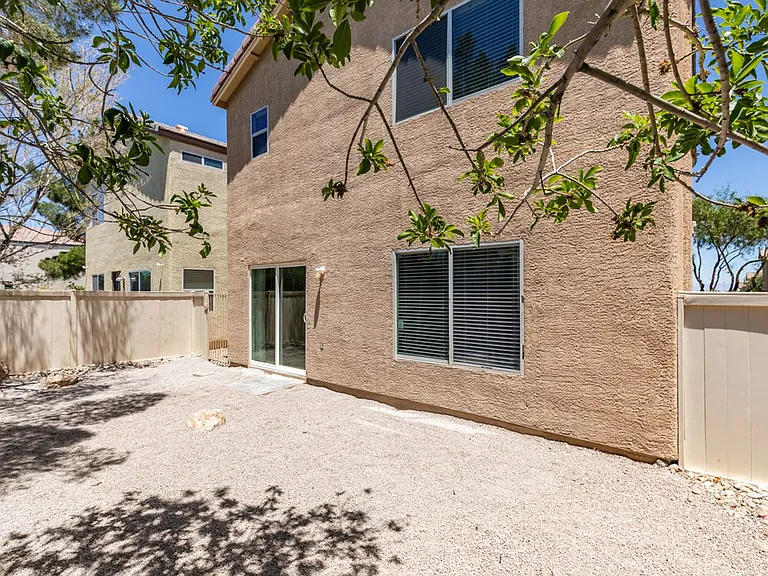8433 Spencer Canyon St — Photo 43