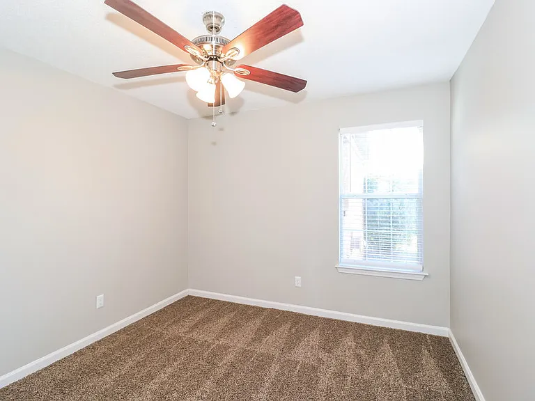 90 Oak Ridge Cv — Photo 15
