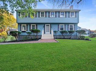 208 North St, Medfield, MA 02052