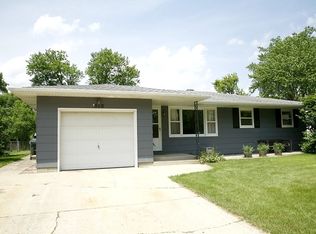 578 Williams Dr, South Elgin, IL 60177
