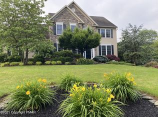 3128 High Hill Rd, Slatington, PA 18080