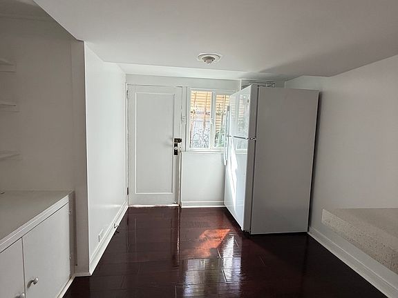 5th image of 2240 Makanani Dr #B
