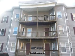 9 Dupont St, Worcester, MA 01604