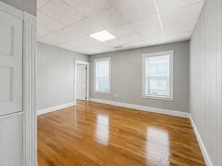 133 University Ave #6 — Photo 6