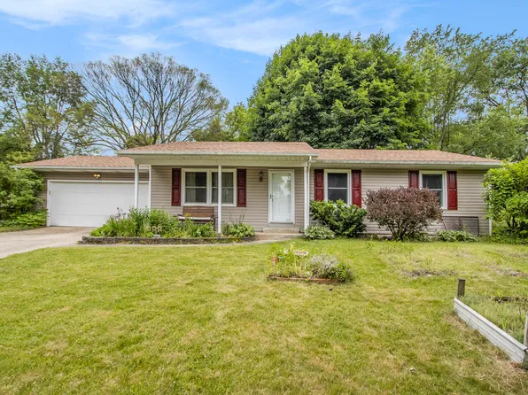 4525 Briarhill Dr, Portage, MI 49024