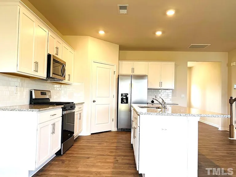54 Paper Birch Way — Photo 3