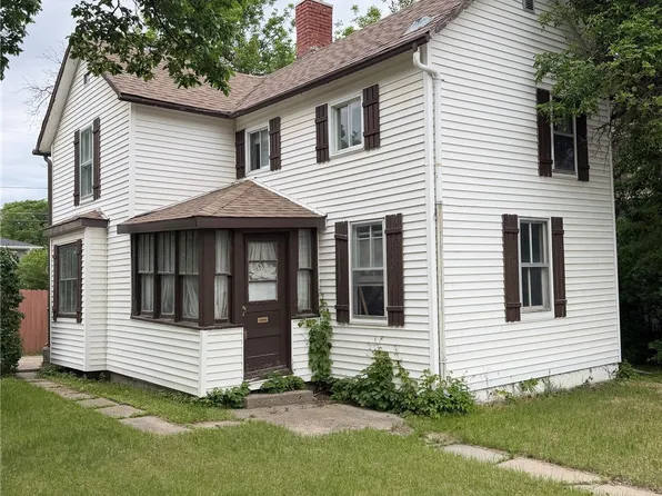 233 Herbert Street E, Swift Current, SK S9H 1M3