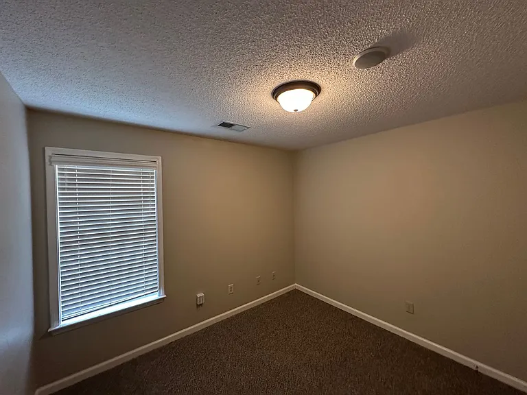 10144 Lynham Dr — Photo 17