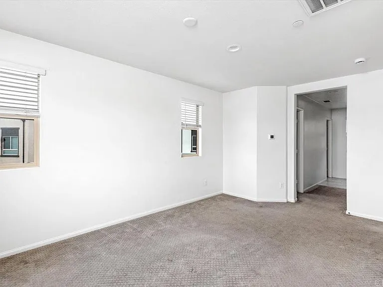 2472 Solara Ln — Photo 15