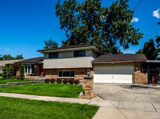 5112 155th St, Oak Forest, IL 60452